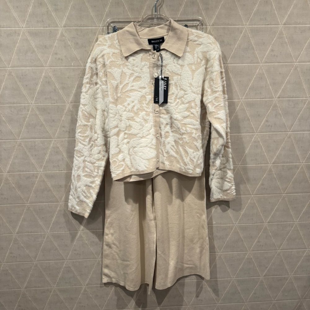 Bailey 44  Tan Cream Knit Cozy Set M NWT